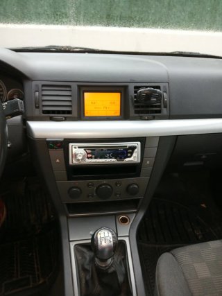 vectra gts 2004