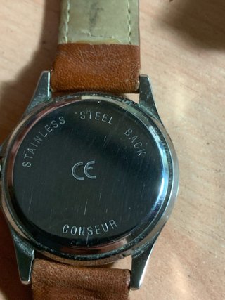 Lote 2 Orologi: Ferrari e Connoisseur