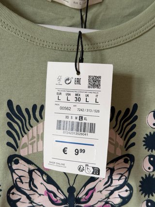 Camiseta Pull&Bear verde talla L con etiqueta