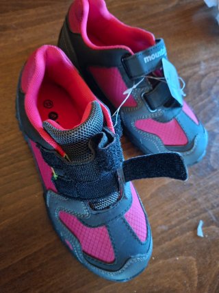 Zapatillas montaña niño/niña Talla 33