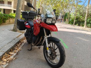 BMW F650GS 800cc Roja y Negra