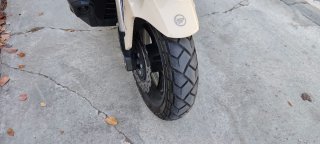 Keeway Vieste 300 XDV Scooter Beige/Negro