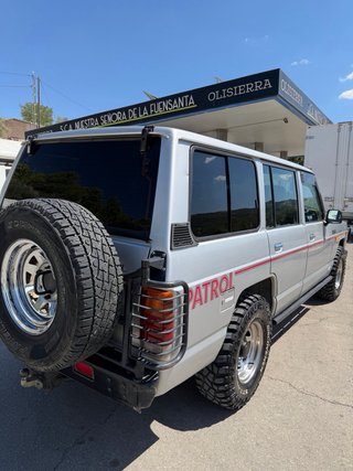Nissan Patrol 1988