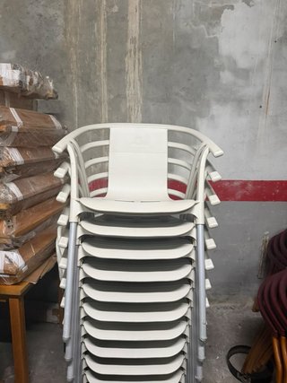 Sillas de terraza Alhambra blancas cada una 10€