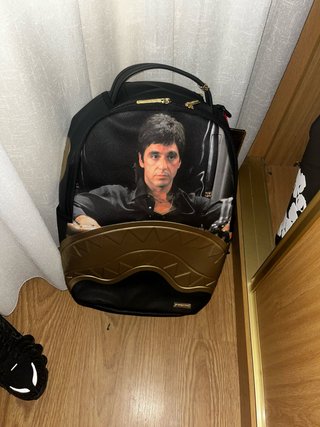 Mochila de Tony Montana Negra Dorada