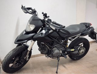 Ducati Hypermotard 796 Negra Matt A2 / A