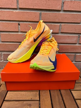 Nike StreakFly 2 Naranja y Amarillo