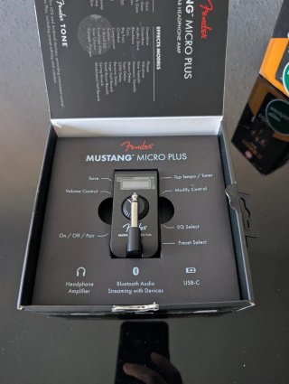 Fender Mustang Micro Plus Amplificador Guitarra