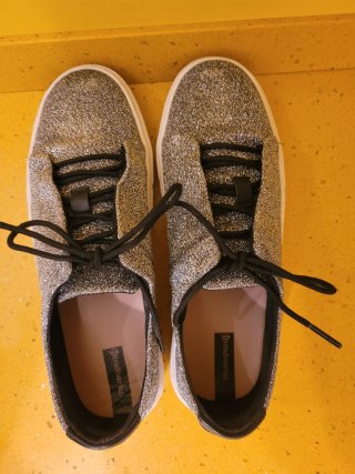 Zapatillas Stradivarius plateadas