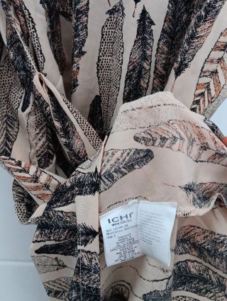 Vestido Ichi estampado plumas Talla S