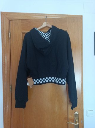 Sudadera Vans Negra cropped
