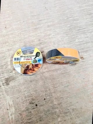 Nastro Antiscivolo Giallo Nero 2 Pezzi Adesivo