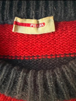 Jersey Prada Rayas Rojo y Negro