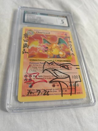 Charizard Sombra 4/102 Auto CGC 5