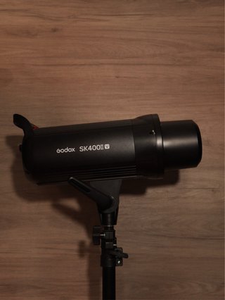 Foco de estudio Godox SK400II-V