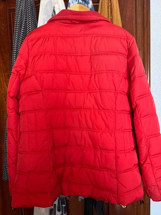 Cazadora acolchada Pilar Prieto roja T.46