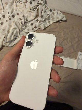 iPhone 16 128 GB
