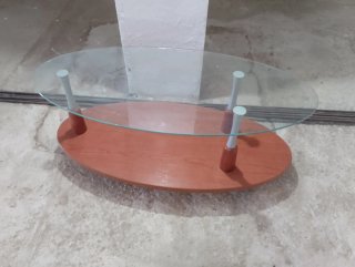 Mesa auxiliar madera y cristal ovalada