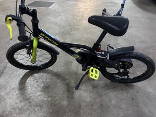 Bicicleta infantil Btwin negra y verde