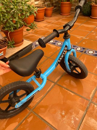 Bici sin pedales Sawyer azul