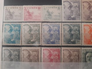 SELLOS ESPAÑA SERIE CID Y G. FRANCO