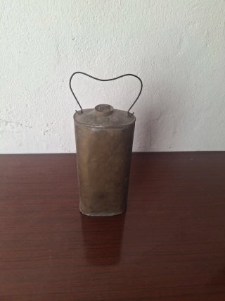 Aceitera / Cantimplora Antigua Metálica