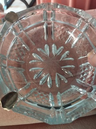 Cenicero cristal tallado con uñas plata