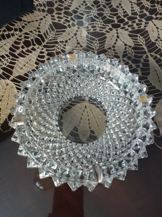 Cenicero cristal tallado con uñas plata