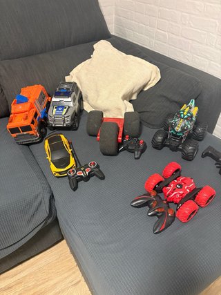 Lote coches teledirigidos varios modelos