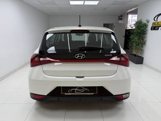 HYUNDAI i20 TGDI Essence 48V desde 185€/mes*