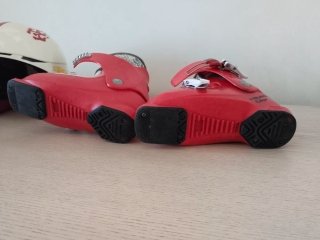 Botas de esquí para niño rojas