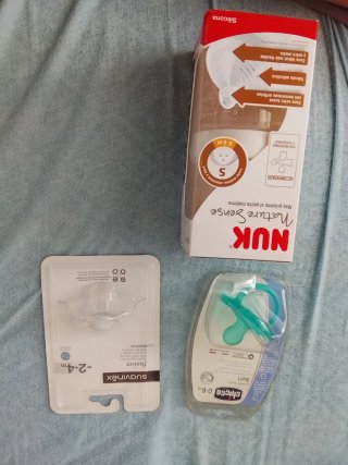 Pack Biberón NUK y Chupetes Chicco y Suavinex