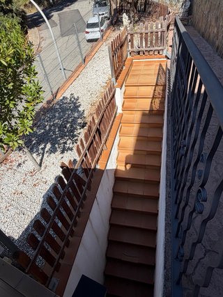 Barandilla de madera exterior