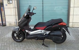 Yamaha X-Max 125 Black