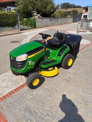 Tractor cortacésped John Deere X116R