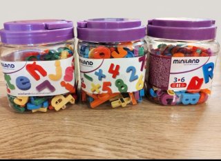 Miniland Letras y Números Magnéticos