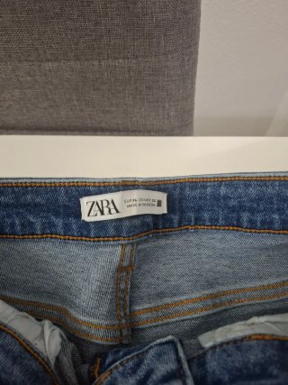 Pantalón vaquero Zara flare