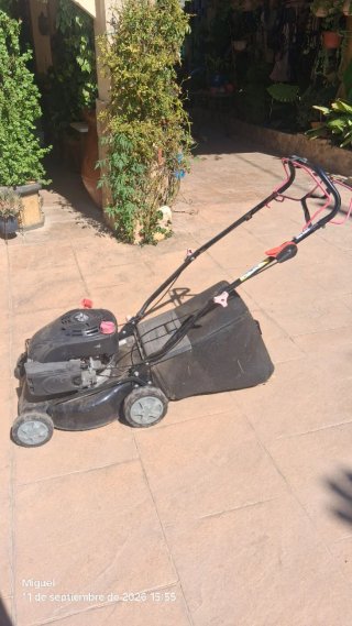 Cortacésped con traccion gasolina 139cc