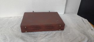Maletín ejecutivo marrón con combinación