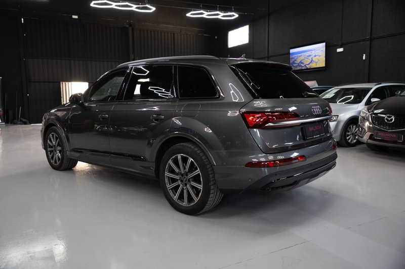 Audi Q7 2021, foto 10