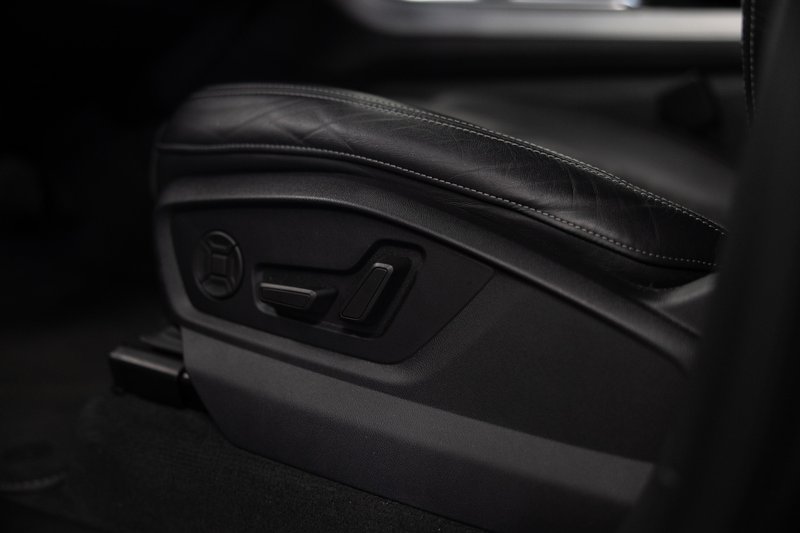 Audi Q7 2021, foto 40