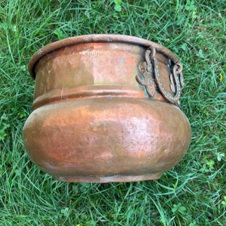 Vaso da giardino in rame con manici