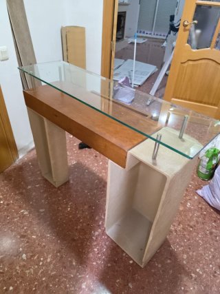 Mesa recibidor cristal y madera