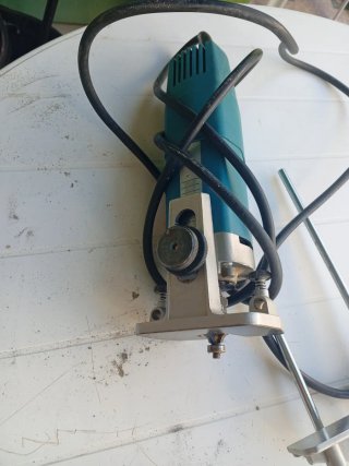 Fresadora Virutex FR92D