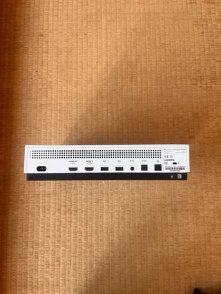Xbox One S All-Digital 1TB + 2 Mandos
