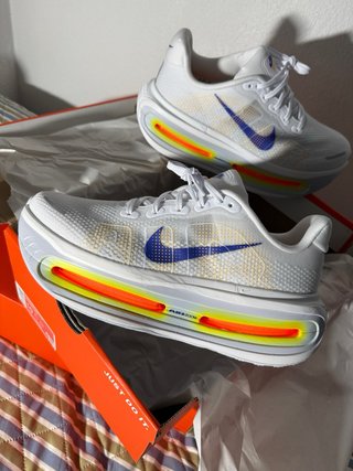 Nike Vomero Premium Azul Blanco