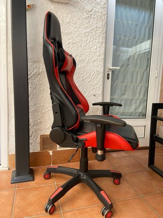 Silla gaming / escritorio Negra y Roja