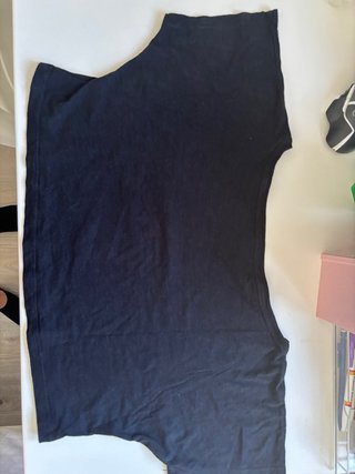 Camiseta ancha negra con estampado