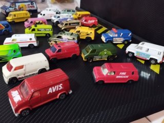 Lote Furgonetas Hot Wheels Variadas