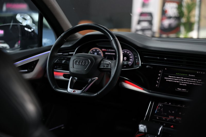 Audi Q7 2020, foto 14